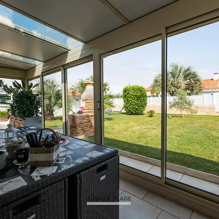 Maison 3 Aux Sables-d'olonne Avec Jardin Clos, Veranda Et Proche Commerces Et Plages. - Fr-1-197-576 Holiday home Les Sables-d'Olonne