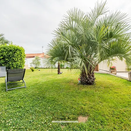Maison 3 Aux Sables-d'olonne Avec Jardin Clos, Veranda Et Proche Commerces Et Plages. - Fr-1-197-576 Holiday home