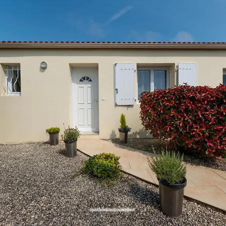 Holiday home Maison 3 Aux Sables-d'olonne Avec Jardin Clos, Veranda Et Proche Commerces Et Plages. - Fr-1-197-576 *